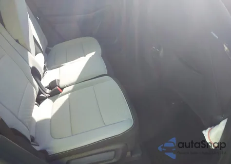 2024 Ford Escape Active z USA, uszkodzony, nr VIN 1FMCU9GNXRUB43434